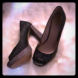 Gorgeous sparkly black shoes